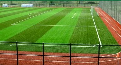 تصميم وإنشاء ملاعب رياضية بالرياض