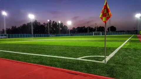 إنشاء ملاعب بالرياض