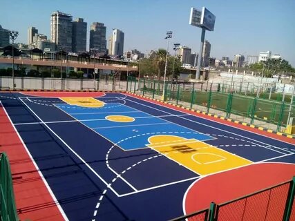 إنشاء ملاعب بالرياض